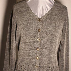 Curio Brand Rayon/Polyester Sweater  size Medium